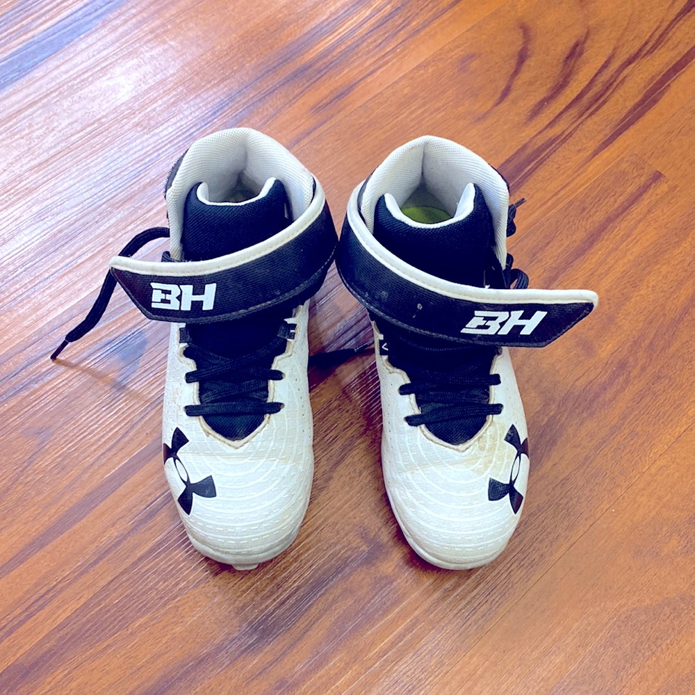 Under Armour baseball cleats